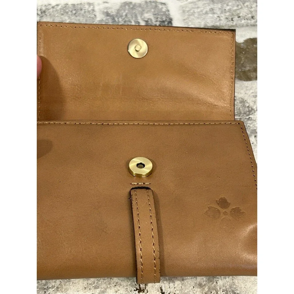 Patricia Nash Olmetta Leather Wallet Bifold Buckskin Color